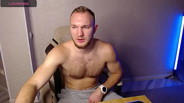 Toress1 online show from December 3, 5:01 pm