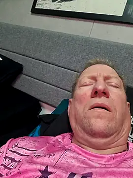 tomtom111111 online show from October 6, 5:17 pm