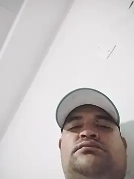 Diego091690 online show from May 13, 5:54 pm