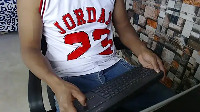 sexatlexx online show from November 4, 9:05 pm