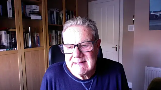 Snapshot of Oldpistolpete chatting on October 28, 10:07 am Oldpistolpete online show from October 28, 10:07 am