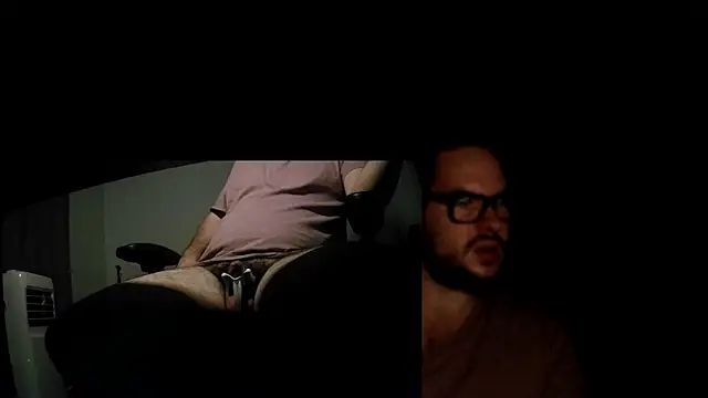 Snapshot of fck_boy123 chatting on September 28, 11:03 pm fck boy123 online show from September 28, 11:03 pm