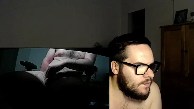 Snapshot of fck_boy123 chatting on December 17, 7:07 am fck boy123 online show from December 17, 7:07 am