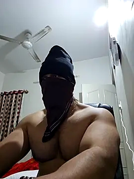 Snapshot of kaizercool1 chatting on January 21, 4:33 am kaizercool1 online show from January 21, 4:33 am