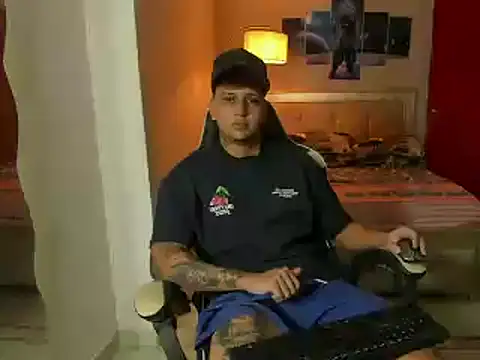 Snapshot of Jake_simons chatting on February 26, 4:03 am Jake simons online show from February 26, 4:03 am