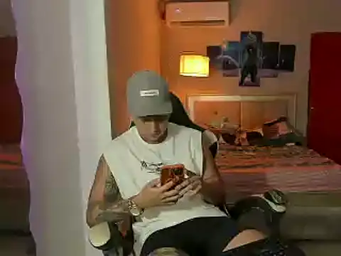 Snapshot of Jake_simons chatting on March 8, 3:48 am Jake simons online show from March 8, 3:48 am