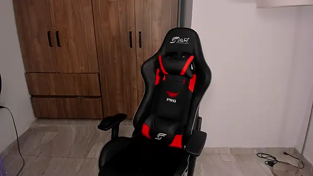 Snapshot of Jake_simons chatting on October 3, 12:10 pm Jake simons online show from October 3, 12:10 pm