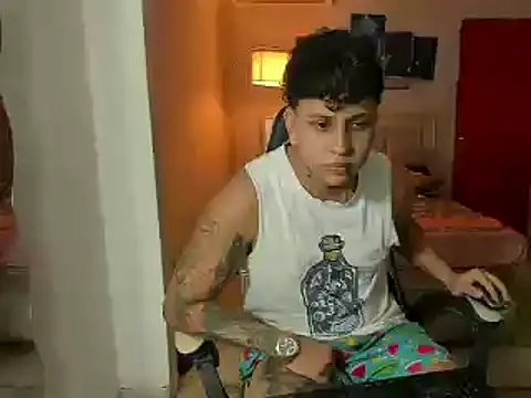 Snapshot of Jake_simons chatting on March 17, 12:52 am Jake simons online show from March 17, 12:52 am