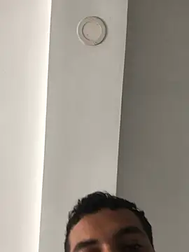 ElsecretodeBruno online show from February 18, 6:17 pm