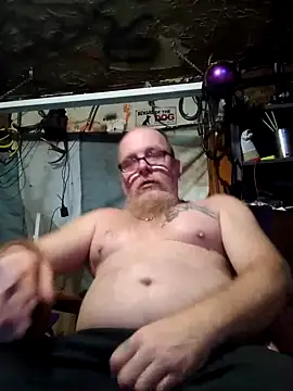 Kevinmc1d online show from October 18, 3:50 pm