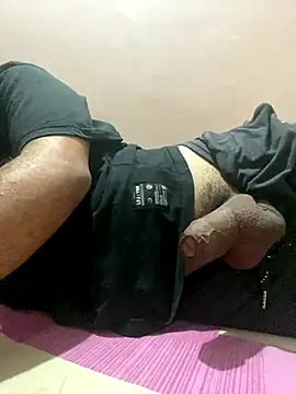 Snapshot of the_indian_dick_u_want chatting on October 17, 9:35 am the indian dick u want online show from October 17, 9:35 am