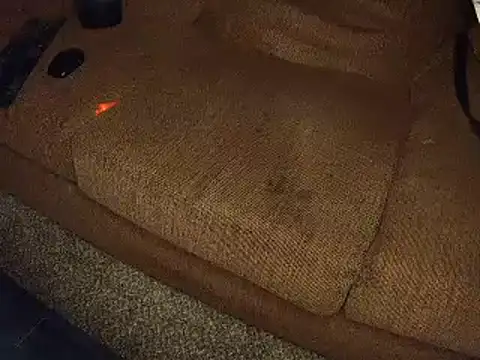 Snapshot of ajfuckinbusts chatting on December 10, 1:51 am ajfuckinbusts online show from December 10, 1:51 am