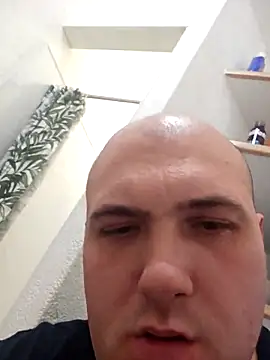 mario890605 online show from December 4, 8:49 pm