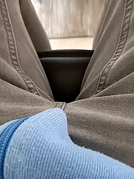 mickzizi online show from March 10, 8:17 am