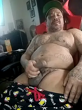 yellowwetfox online show from March 13, 9:21 am