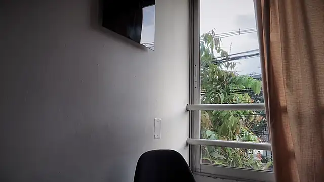 romeolovedark online show from February 5, 10:50 pm