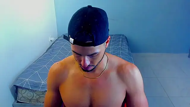 Kris Khalifa69 online show from January 12, 1:15 pm