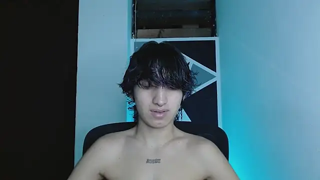 littlextreme online show from March 9, 2:38 am