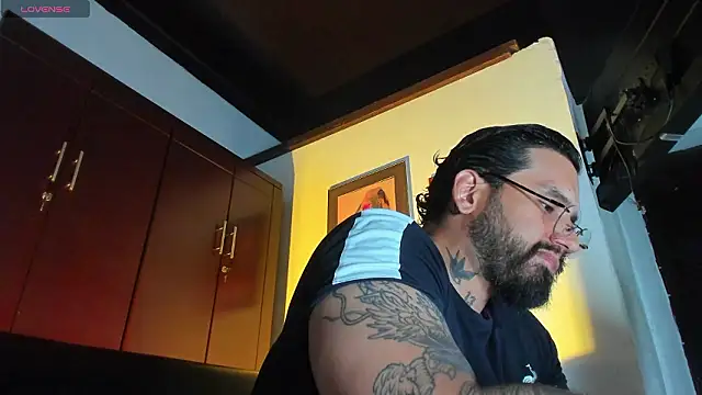 CamiloGray  online show from February 11, 2:11 pm