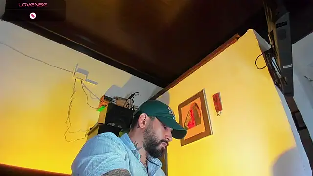 Snapshot of CamiloGray_ chatting on September 9, 2:16 pm CamiloGray  online show from September 9, 2:16 pm