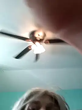 Lowerbottomboi online show from April 29, 8:04 pm