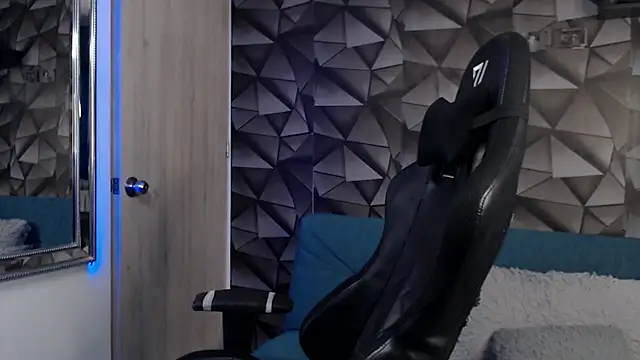 Latino stud4u online show from November 20, 12:32 am