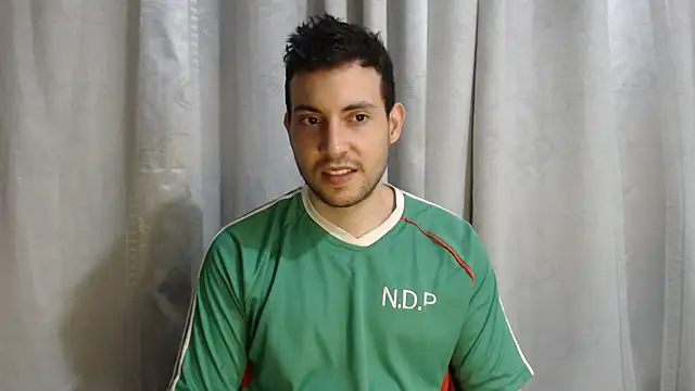 Snapshot of Armando_2002 chatting on March 14, 3:48 am Armando 2002 online show from March 14, 3:48 am