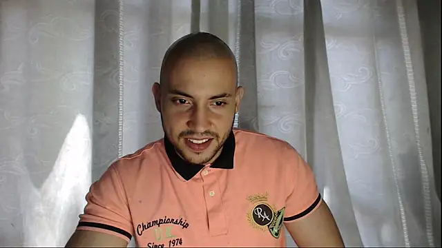 Snapshot of Armando_2002 chatting on September 20, 5:46 pm Armando 2002 online show from September 20, 5:46 pm