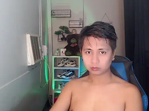 khael moreno online show from November 26, 11:19 pm