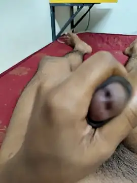 Snapshot of Aaryans69 chatting on October 14, 12:17 am Aaryans69 online show from October 14, 12:17 am