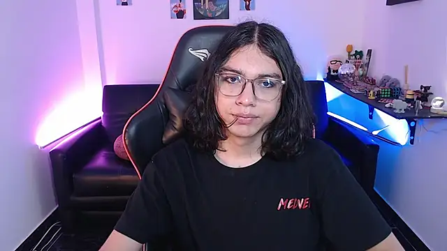 Snapshot of malik_harrison__ chatting on September 9, 3:11 pm malik harrison   online show from September 9, 3:11 pm