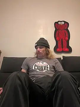 Snapshot of trippyski chatting on January 2, 6:40 am trippyski online show from January 2, 6:40 am