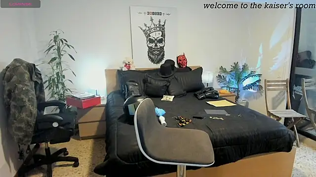 kaiser679  online show from March 11, 8:09 pm