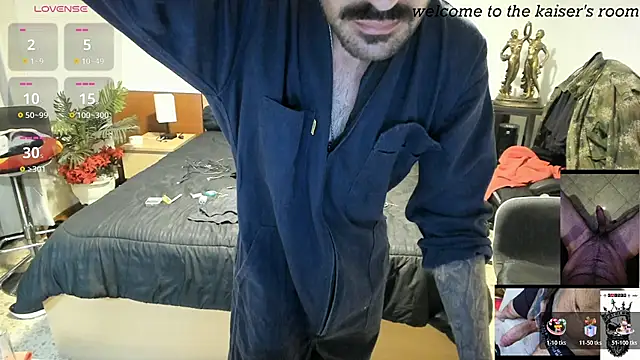 kaiser679  online show from December 15, 12:29 am