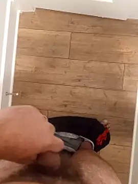 Snapshot of Mark_Dad chatting on October 18, 10:20 am Mark Dad online show from October 18, 10:20 am