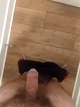 Snapshot of Mark_Dad chatting on December 23, 12:30 pm Mark Dad online show from December 23, 12:30 pm