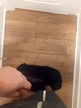 Snapshot of Mark_Dad chatting on February 7, 12:06 pm Mark Dad online show from February 7, 12:06 pm