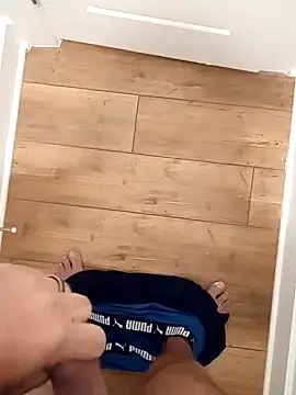 Snapshot of Mark_Dad chatting on October 25, 9:44 am Mark Dad online show from October 25, 9:44 am