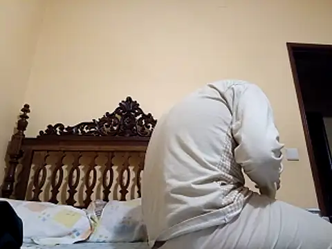 White rabbit  online show from November 22, 10:20 pm