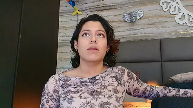 oliver  brown online show from January 13, 12:37 am