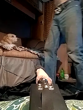 sucktraewil online show from March 23, 5:32 am