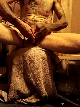 sucktraewil online show from April 3, 6:54 am