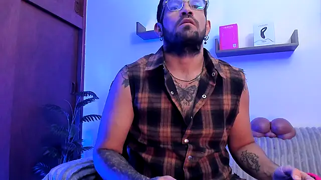 jonathan rivers online show from October 18, 11:31 pm