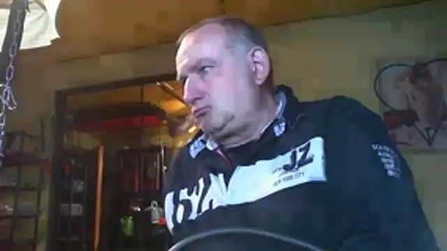 Snapshot of jeanlulu chatting on October 28, 8:55 pm jeanlulu online show from October 28, 8:55 pm