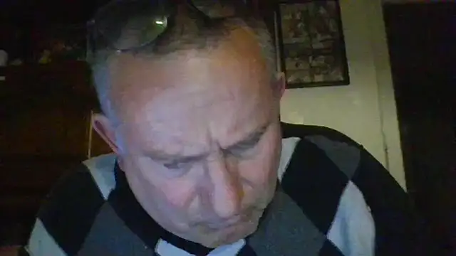 Snapshot of jeanlulu chatting on March 22, 9:10 pm jeanlulu online show from March 22, 9:10 pm