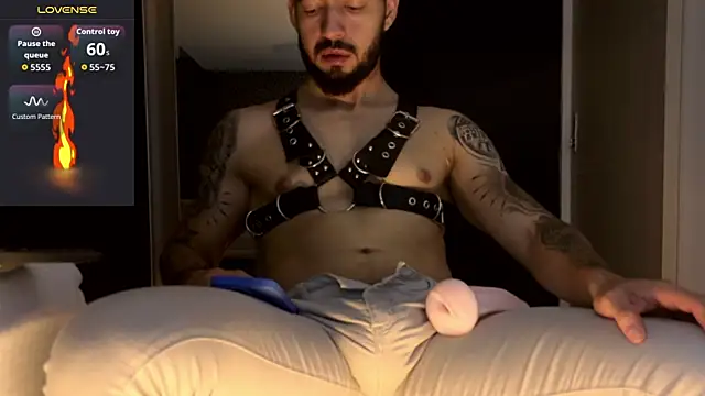 MarkWalker   online show from November 10, 11:37 am