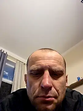 Roman0798 online show from November 25, 4:03 am