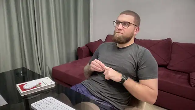 Snapshot of Bear_bear_ chatting on March 9, 5:28 pm Bear bear  online show from March 9, 5:28 pm