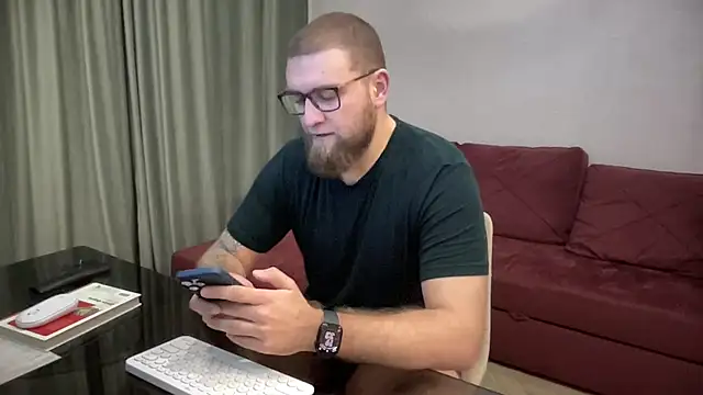 Snapshot of Bear_bear_ chatting on March 7, 4:33 pm Bear bear  online show from March 7, 4:33 pm