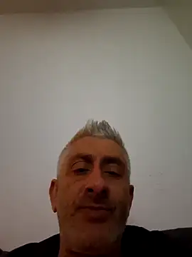 cuci45 online show from March 15, 9:43 pm